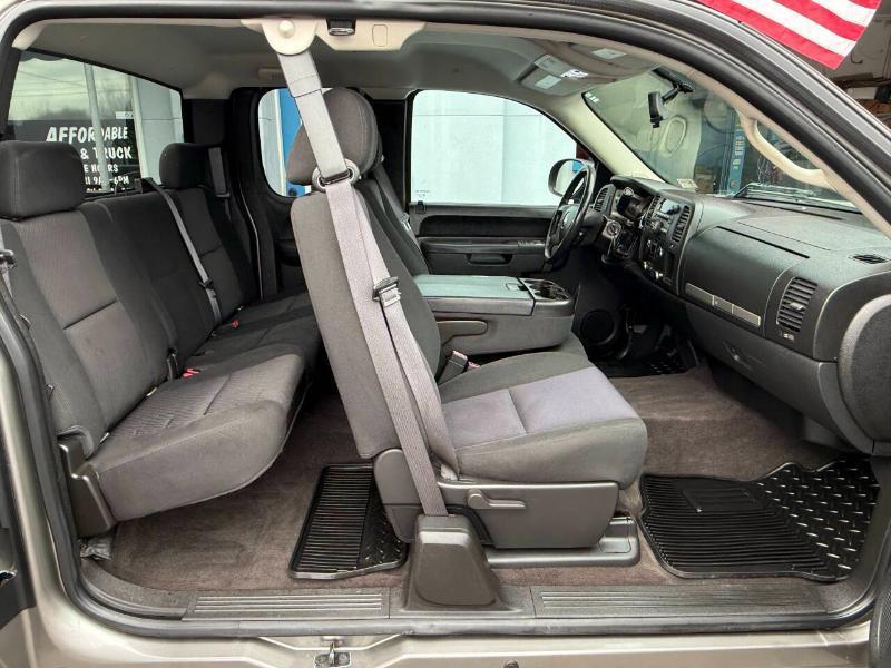 Chevrolet Silverado 1500 LT Ext. Cab Long Box 2WD 2013