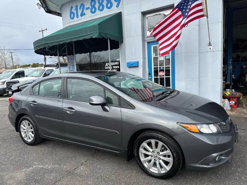 Honda Civic EX Sedan 5-Speed AT 2012