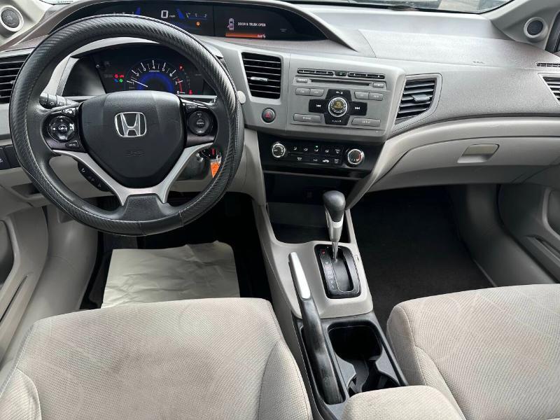 Honda Civic EX Sedan 5-Speed AT 2012