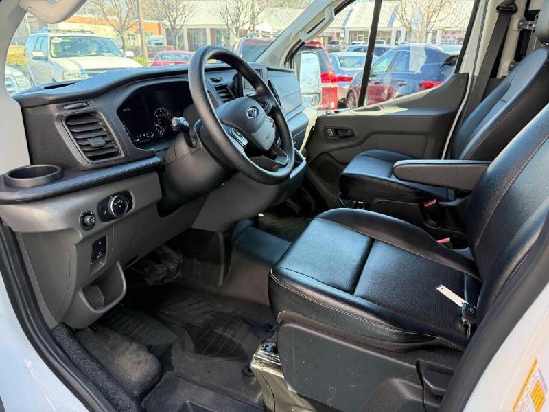 Ford Transit 150 Van Low Roof w/Sliding Pass. 130-in. WB 2024