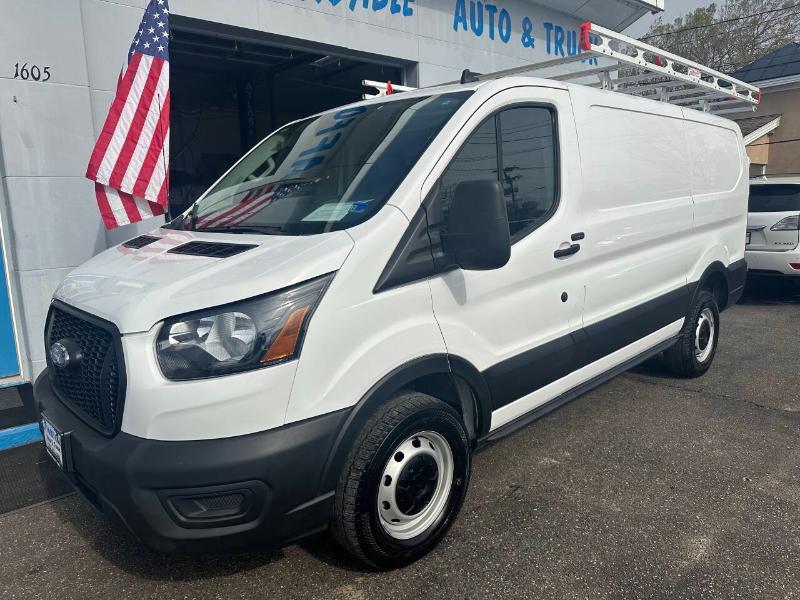 Ford Transit 250 Van 2023