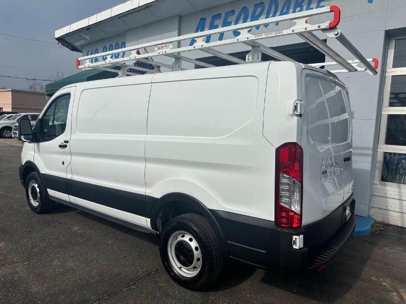 Ford Transit 250 Van 2023