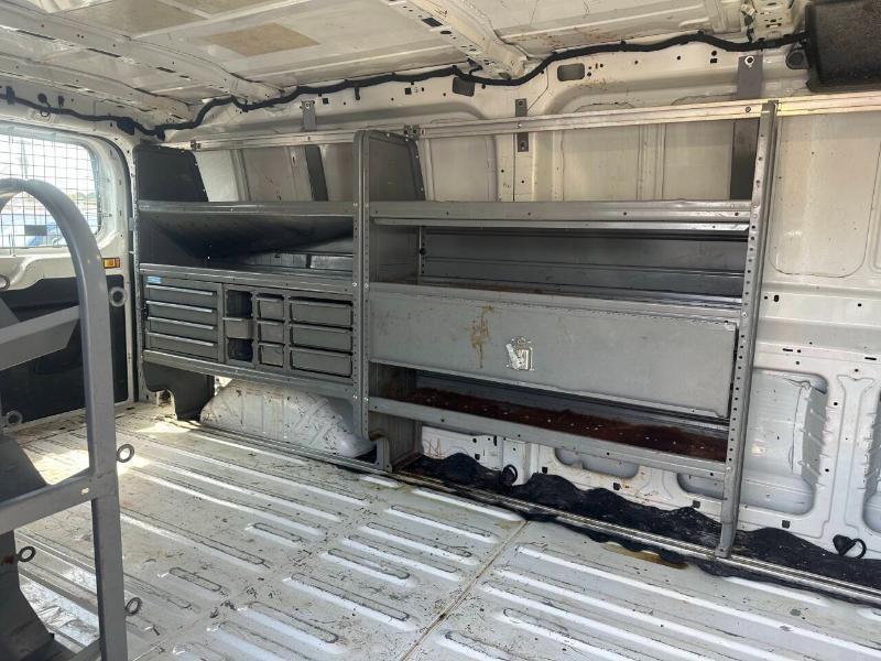 Ford Transit 250 Van Low Roof 60/40 Pass. 148-in. WB 2017