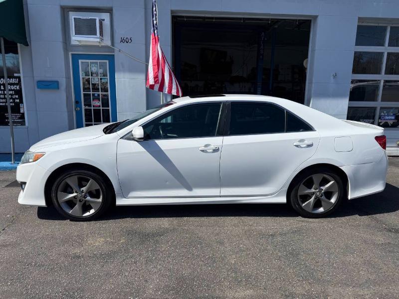 Toyota Camry SE 4D Sedan 2014