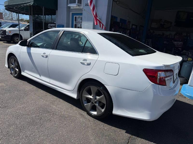 Toyota Camry SE 4D Sedan 2014