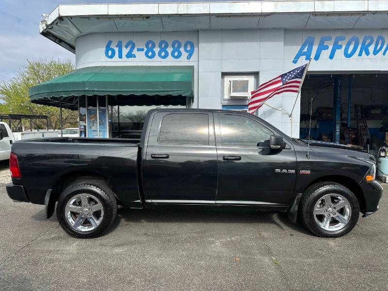 Dodge Ram 1500 SPORT Crew Cab 4WD 2009