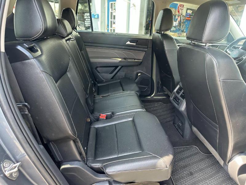 Volkswagen Atlas SE w/Technology 4MOTION 2022