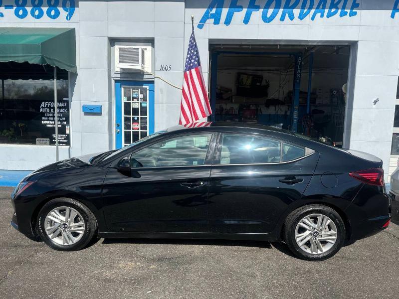 Hyundai Elantra Limited 2019