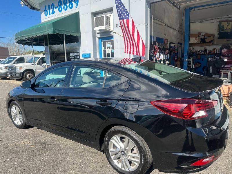 Hyundai Elantra Limited 2019