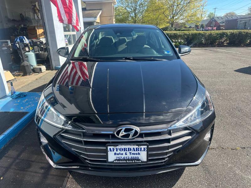 Hyundai Elantra Limited 2019