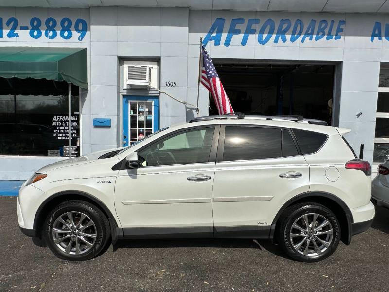 Toyota RAV4 Hybrid Limited 2017