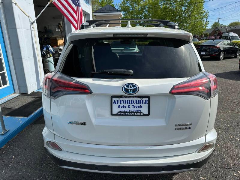 Toyota RAV4 Hybrid Limited 2017