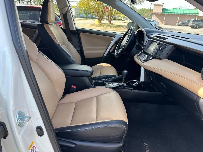 Toyota RAV4 Hybrid Limited 2017