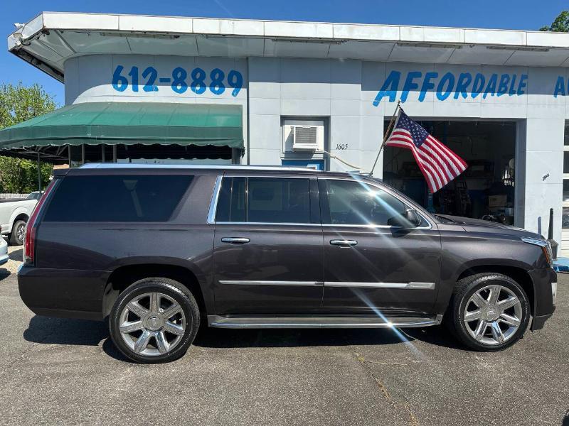 Cadillac Escalade ESV Luxury 4WD 2015