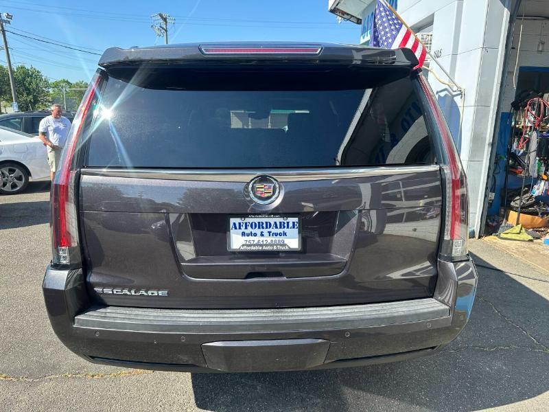 Cadillac Escalade ESV Luxury 4WD 2015