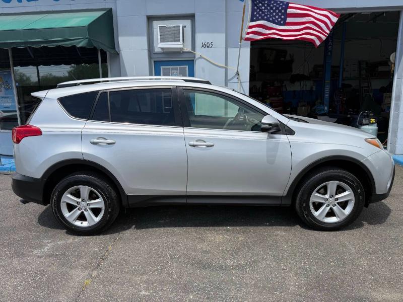 Toyota RAV4 XLE AWD 2014