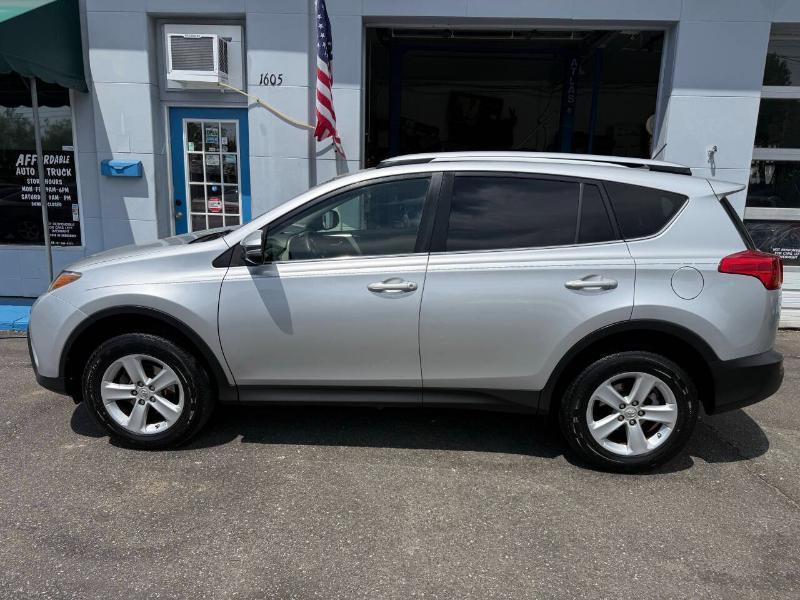 Toyota RAV4 XLE AWD 2014