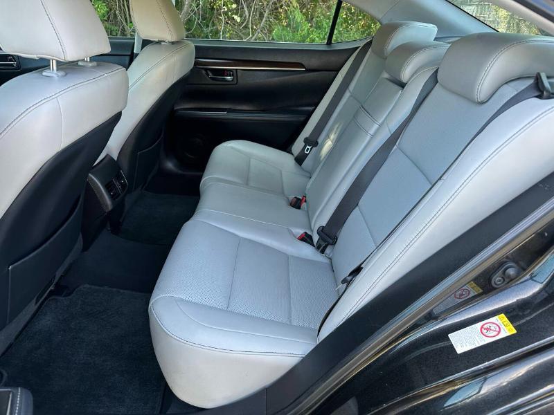 Lexus ES 350 Sedan 2018