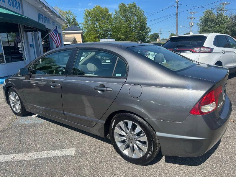 Honda Civic EX Sedan 5-Speed AT 2009