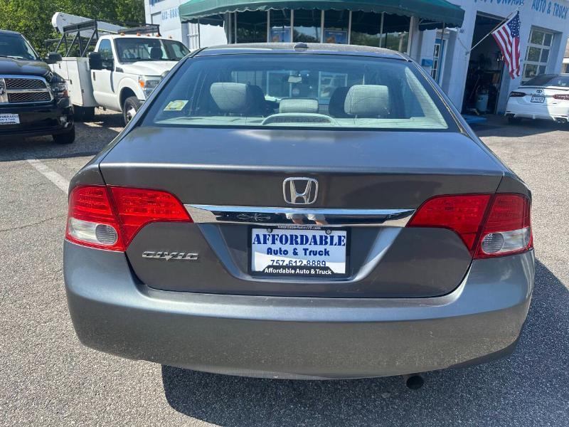 Honda Civic EX Sedan 5-Speed AT 2009