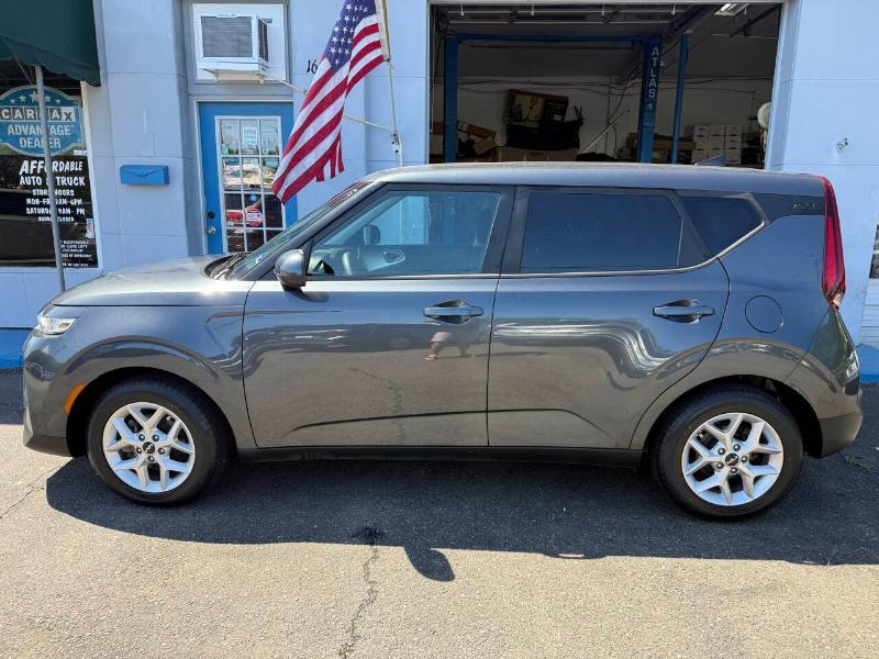 Kia Soul LX CVT 2022