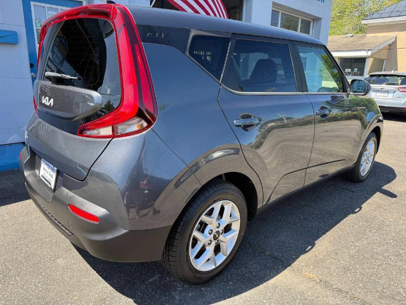 Kia Soul LX CVT 2022