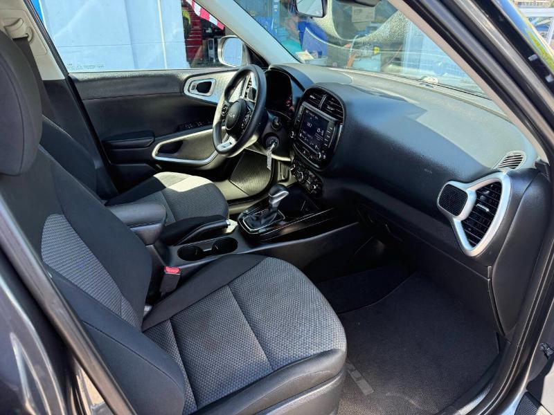 Kia Soul LX CVT 2022