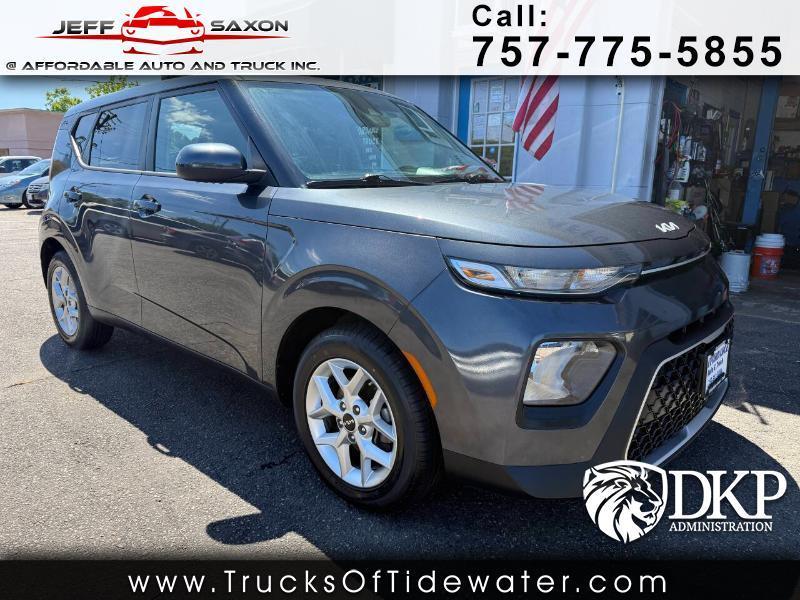 2022 Kia Soul LX CVT