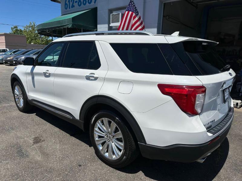 Ford Explorer Hybrid Limited 2022