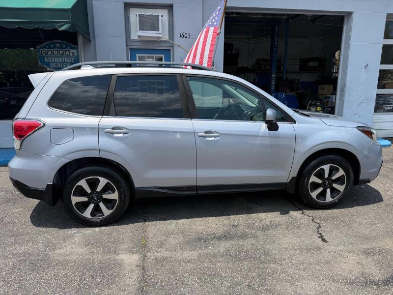 Subaru Forester 2.5i Limited 2017