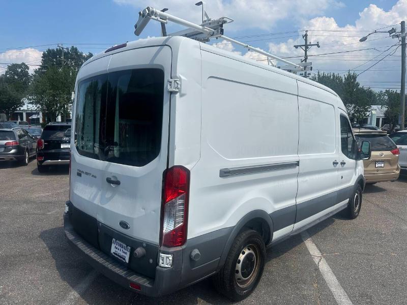 Ford Transit 250 Van Med. Roof w/Sliding Pass. 148-in. WB 2015