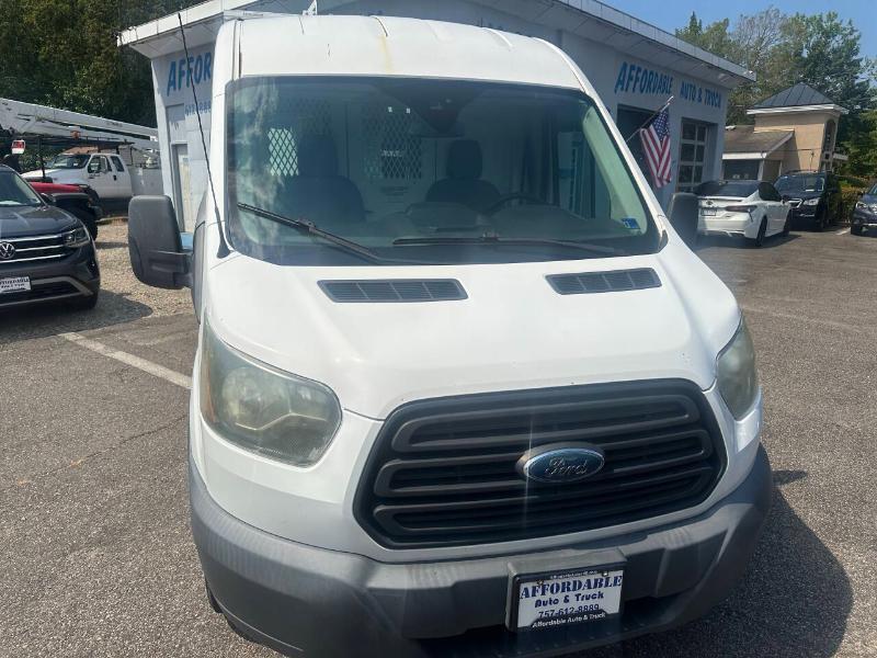 Ford Transit 250 Van Med. Roof w/Sliding Pass. 148-in. WB 2015