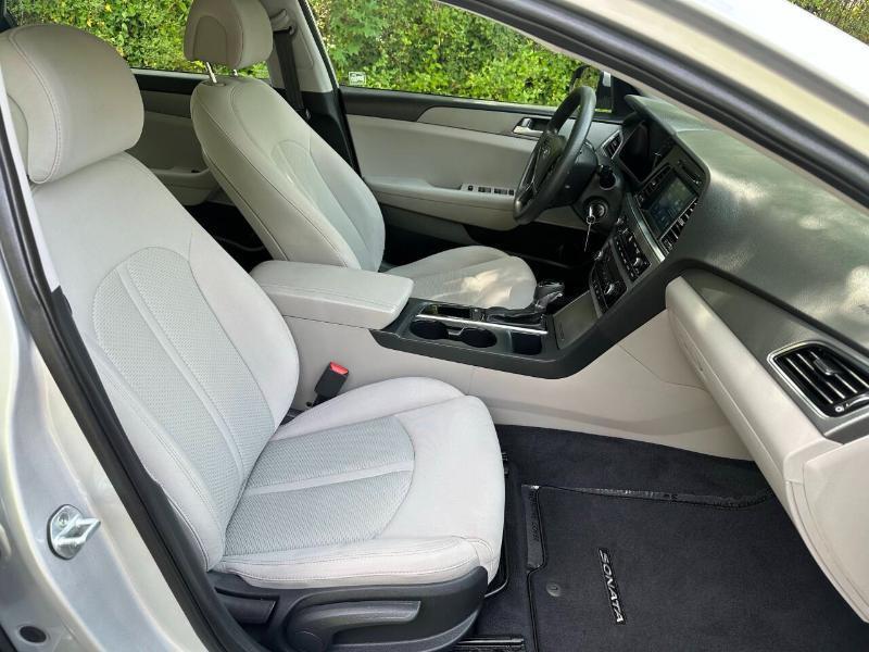 Hyundai Sonata SE 2016