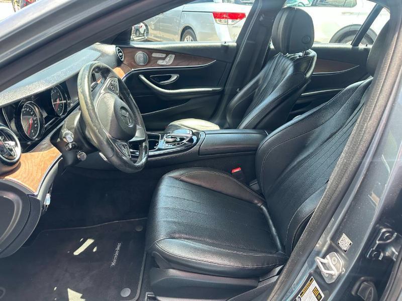 Mercedes-Benz E-Class E300 Luxury 4MATIC Sedan 2017