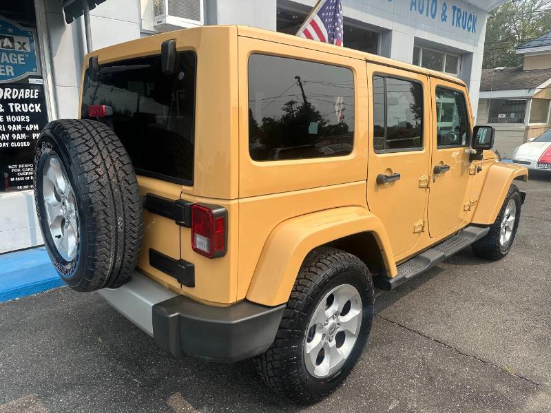Jeep Wrangler Unlimited Sahara 4WD 2013