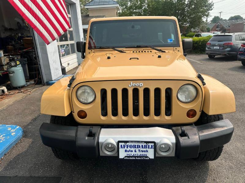 Jeep Wrangler Unlimited Sahara 4WD 2013