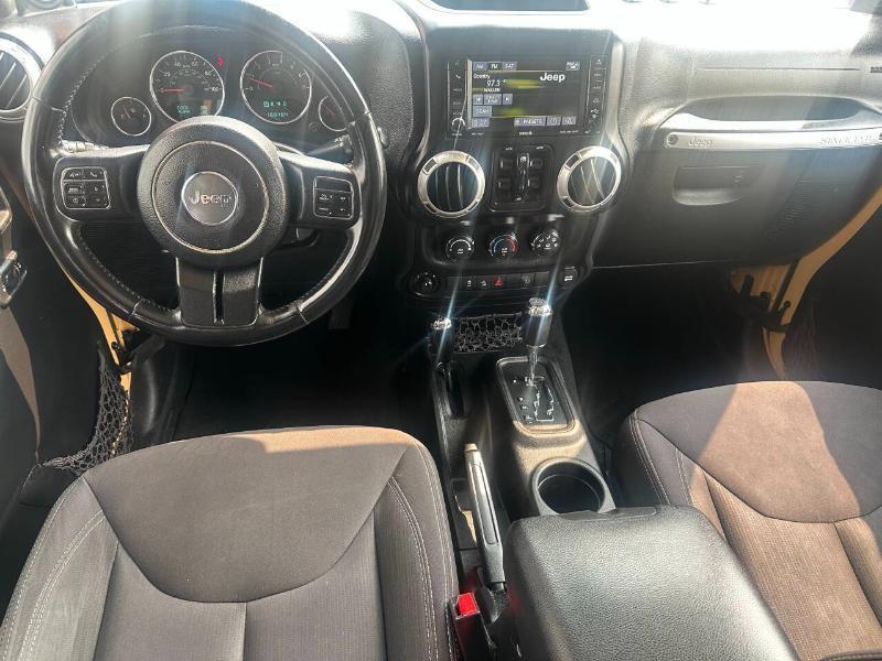 Jeep Wrangler Unlimited Sahara 4WD 2013