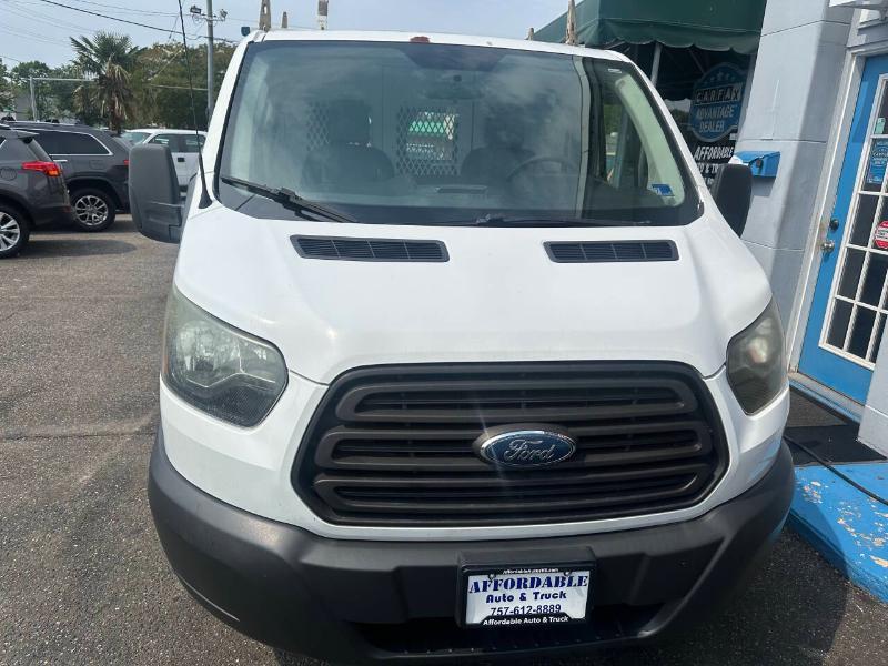 Ford Transit 250 Van Low Roof 60/40 Pass.130-in. WB 2015