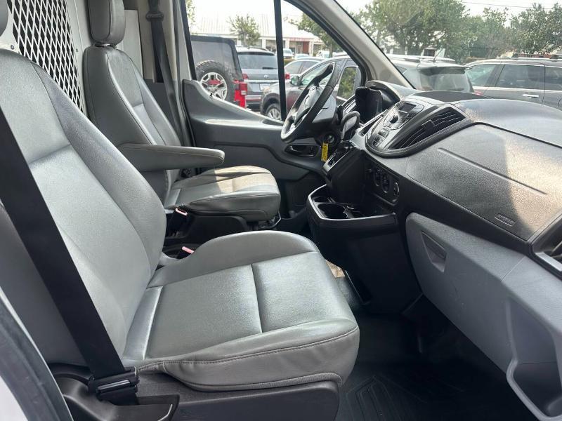 Ford Transit 250 Van Low Roof 60/40 Pass.130-in. WB 2015
