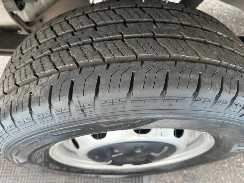 Ford Transit 250 Van Low Roof 60/40 Pass.130-in. WB 2015