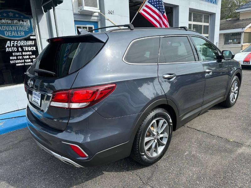 Hyundai Santa Fe SE FWD 2018