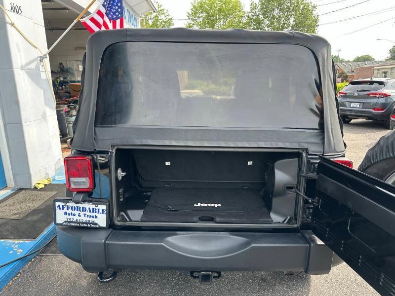 Jeep Wrangler Rubicon 4WD 2014