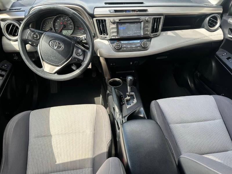 Toyota RAV4 XLE FWD 2014