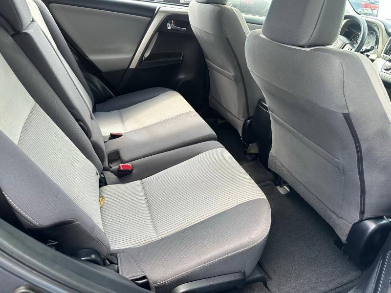 Toyota RAV4 XLE FWD 2014