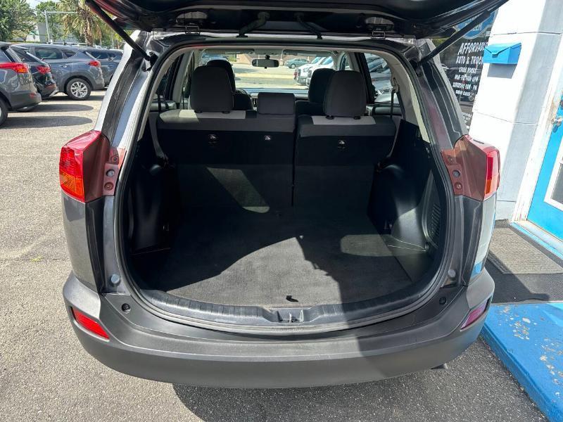 Toyota RAV4 XLE FWD 2014