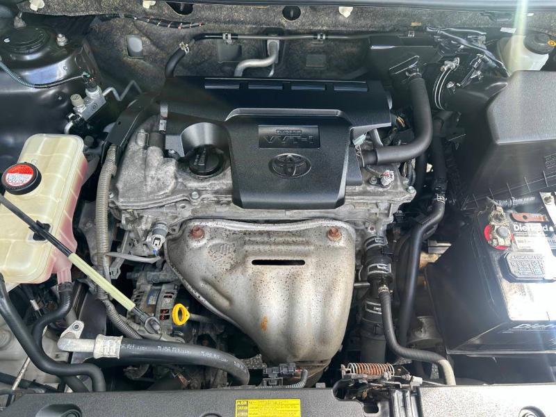 Toyota RAV4 XLE FWD 2014