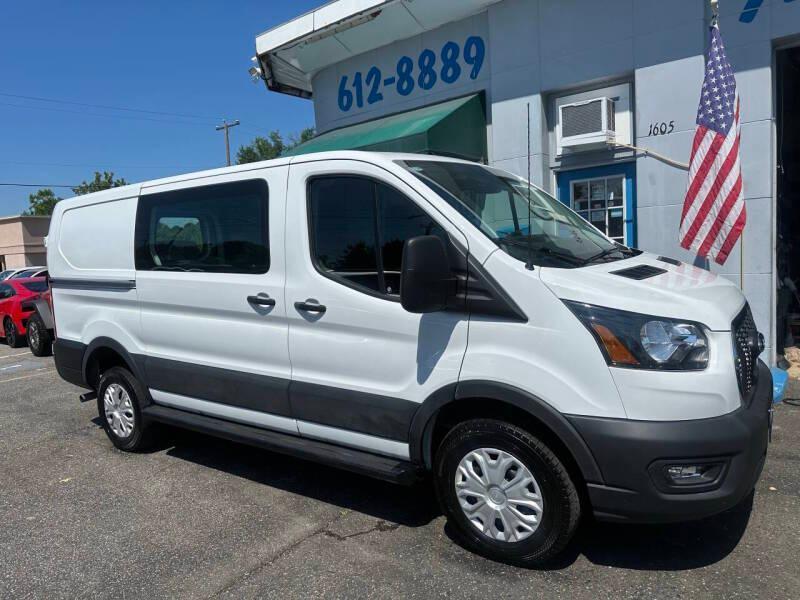Ford Transit 250 Van 2025