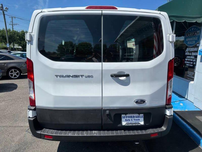 Ford Transit 250 Van 2025