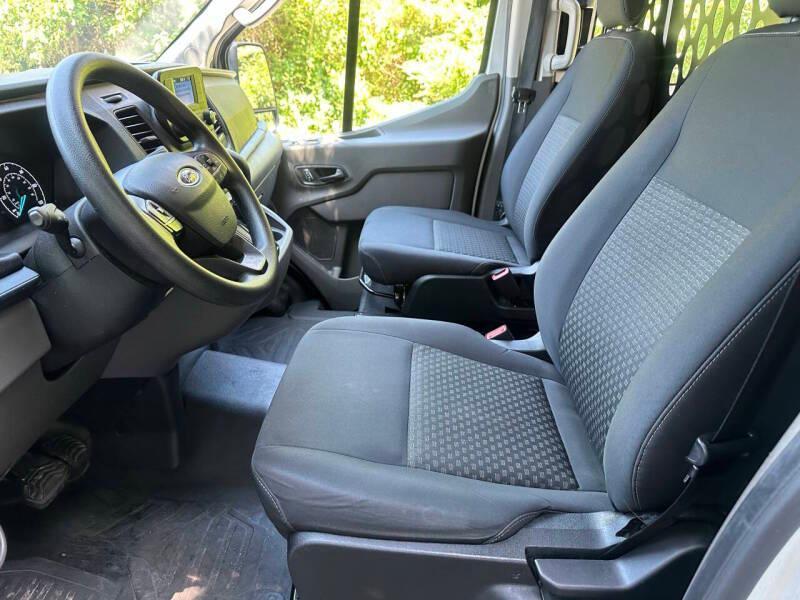 Ford Transit 250 Van 2025