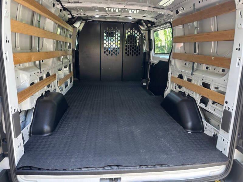 Ford Transit 250 Van 2025